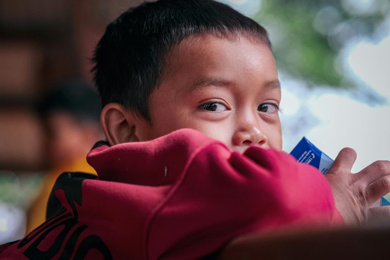 ब्रिटेन का 'धूम्रपान-मुक्त पीढ़ी' कानून: क्या 2008 के बाद जन्मे बच्चों को कभी सिगरेट मिलेगी? जानिए पूरा सच