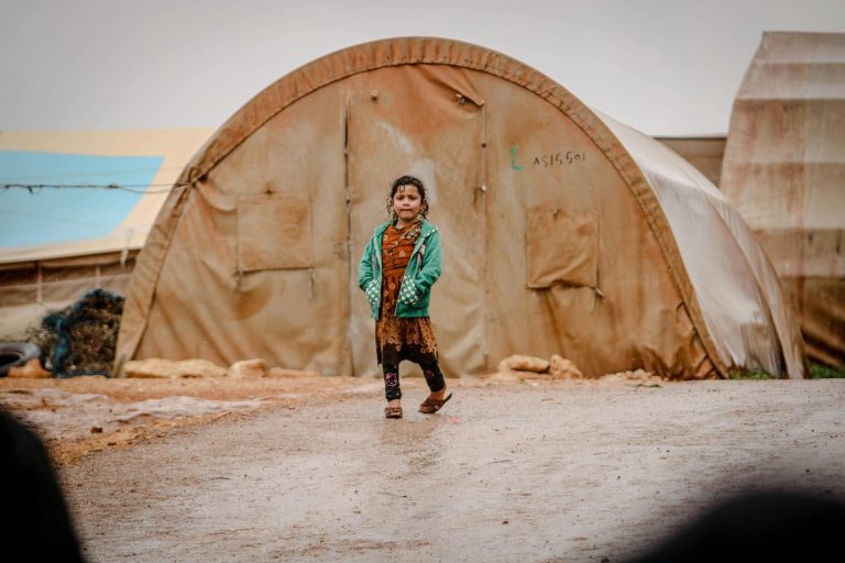 गाजा पट्टी बड़े कचरा, स्वास्थ्य संकट से जूझ रही है