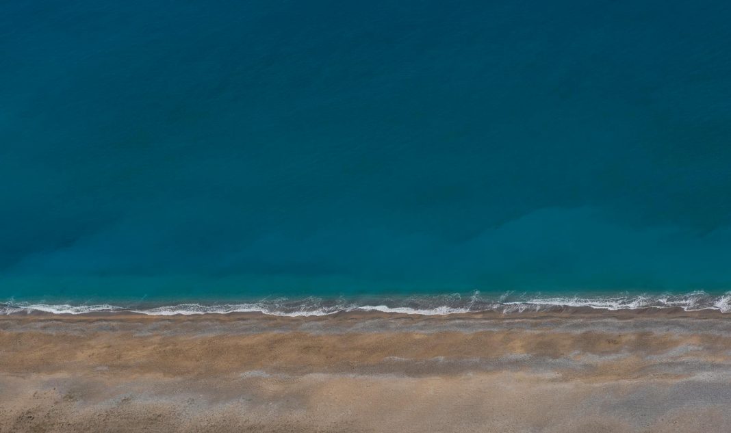 ओडिशा का दुबलागड़ी बीच: जहाँ प्रकृति का सौंदर्य और सरकारी लापरवाही का खेल चल रहा है, जाने क्या है पूरा सच!